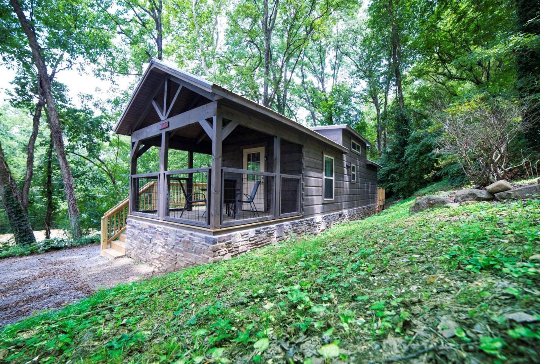 Ryon Tiny Home Cabin City-Side Rustic Retreat Чатануга Екстериор снимка